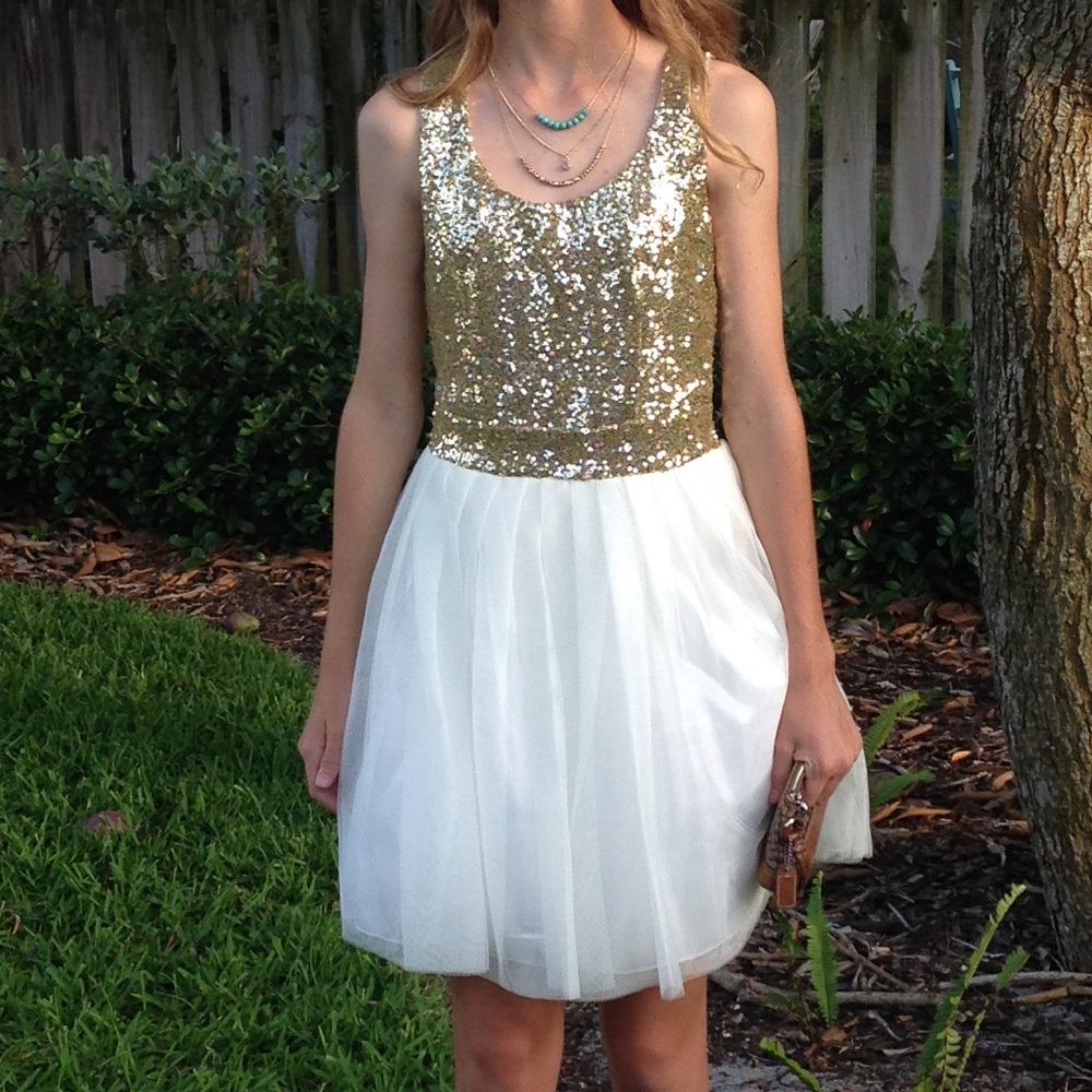 Sequin embellished bodice Tulle skirt